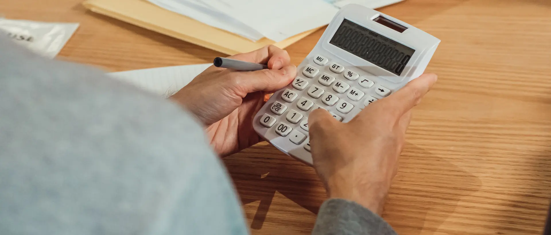 Calculating monthly employee wages and social security contributions
